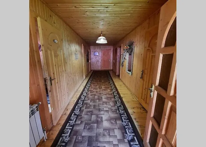 окремі на 8 чоловік у ані