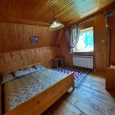 Apartamento окремі на 8 чоловік у ані *